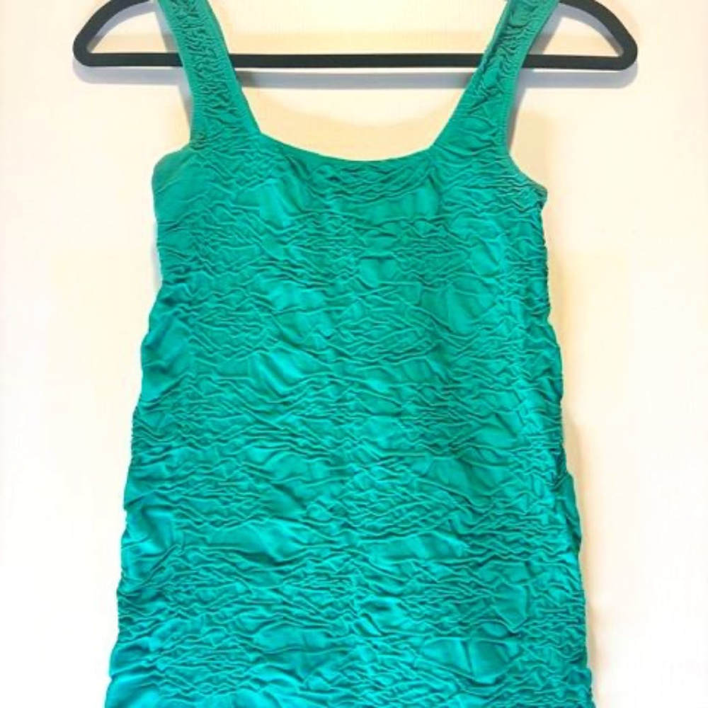 Green Fitted Textured Seamless Tank -